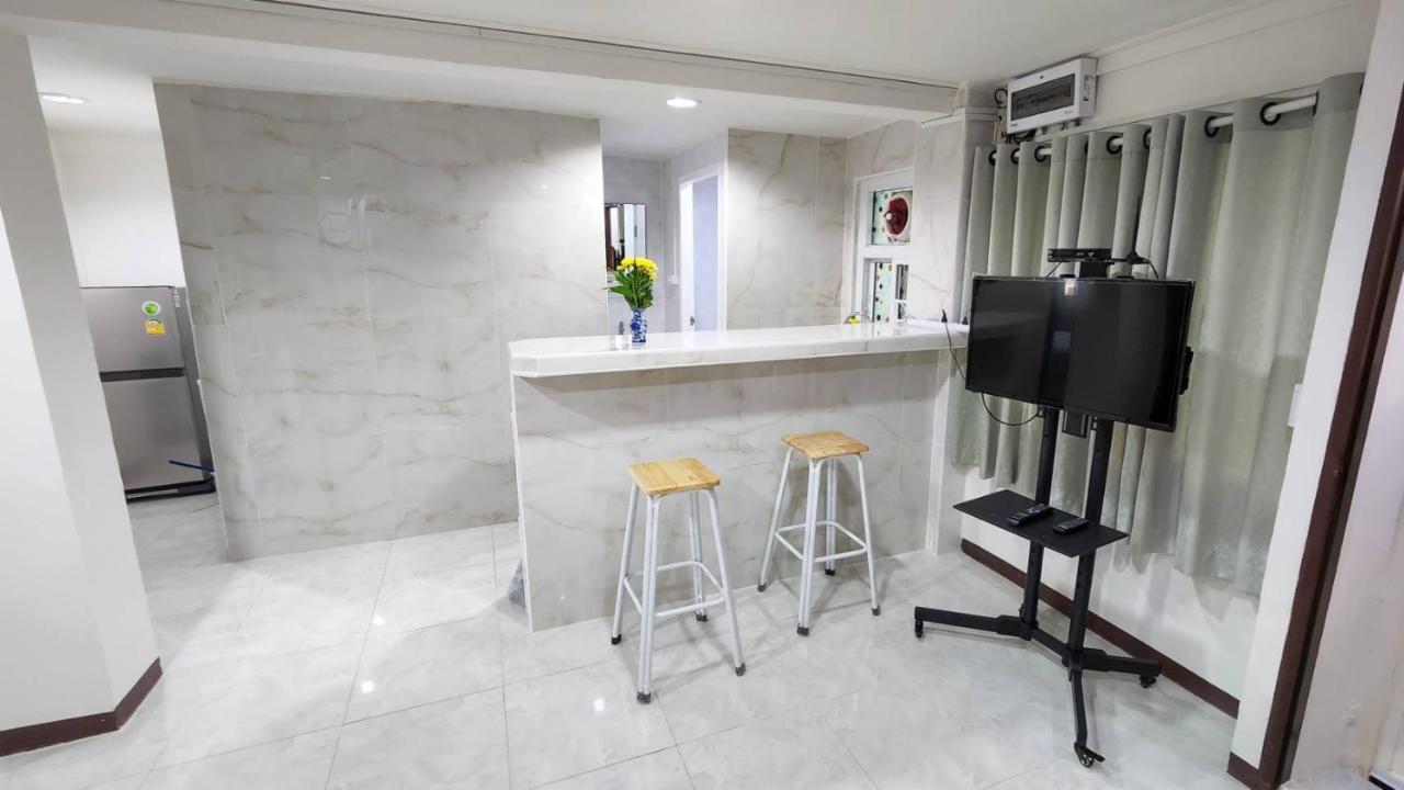 Apartment A4 Dindaeng Bangkok Dış mekan fotoğraf