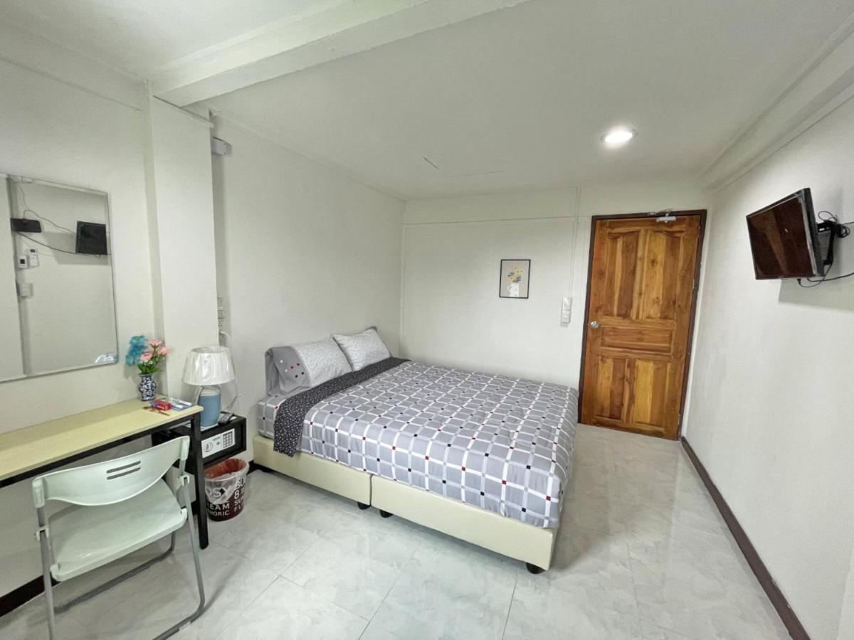 Apartment A4 Dindaeng Bangkok Dış mekan fotoğraf