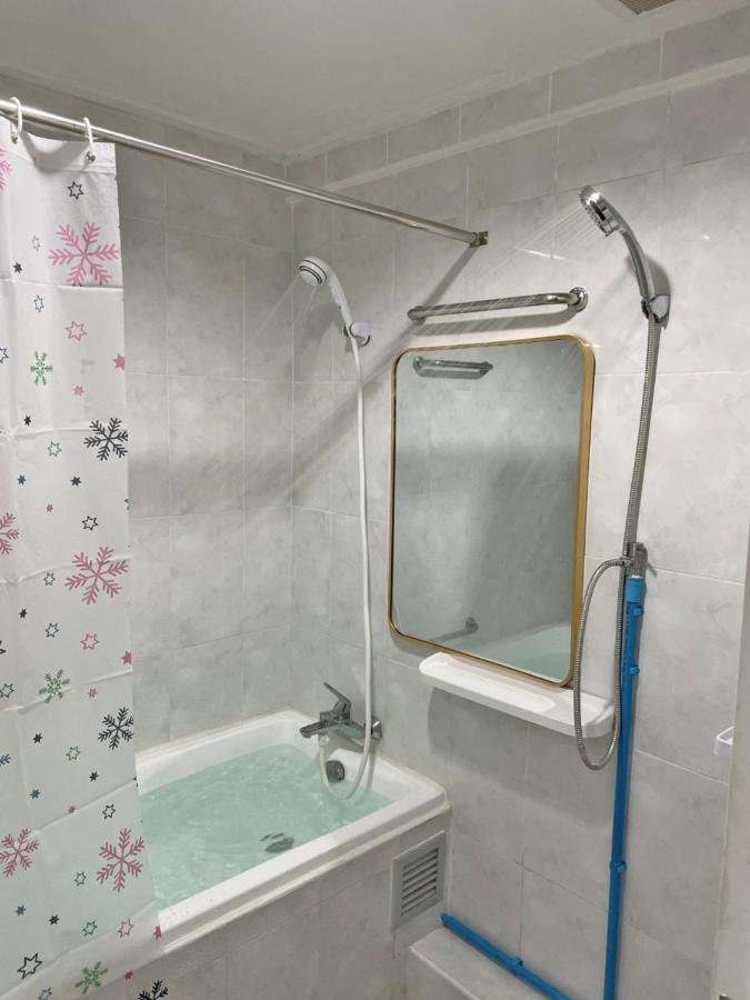 Apartment A4 Dindaeng Bangkok Dış mekan fotoğraf